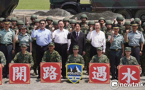 赴反潛航空指揮部 賴清德：像國軍「千里眼」讓潛在威脅無所遁形