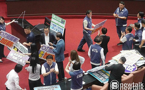 史上最長會期 擬延會至8月底  律師：濫用保護傘 藍委對涉偽造文書犯後心虛