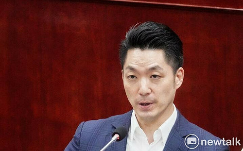 蔣萬安力挺柯文哲人權  簡舒培轟:為收錢被告發聲  無視警察被勒脖 不配當市長