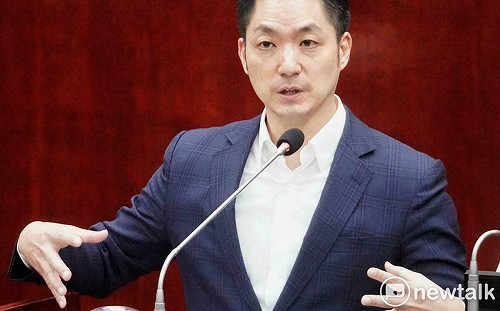 嗆綠大罷免「博歹筊」 蔣萬安回沈伯洋父賺紅錢爭議：這才是輪迴