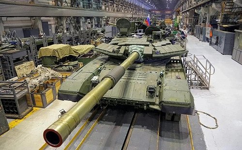 俄國全面擴產T-90M主戰坦克! 3年增產3倍 軍事戰略回歸「蘇聯式量產」