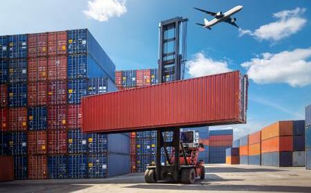 我Q3經濟成長達7.6％！韓媒讚嘆台灣好強：整個國家都享​​受AI紅利