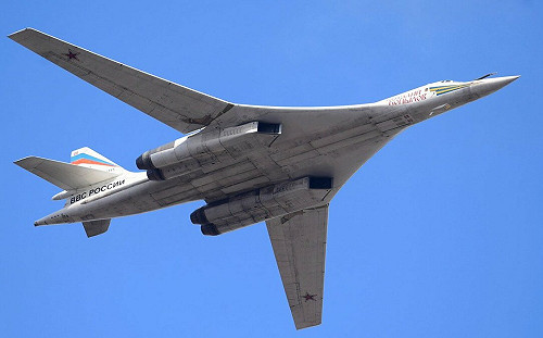 俄最先進戰略轟炸機大漏氣! 3架Tu-160同夜出包 因故障、雷擊飛不了