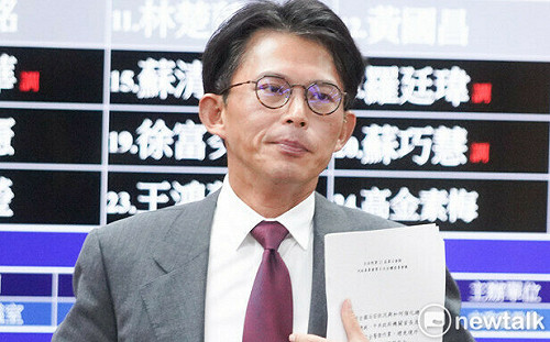 藍推停砍公教年金 黃國昌:年改是時候停下腳步檢討 下週說明