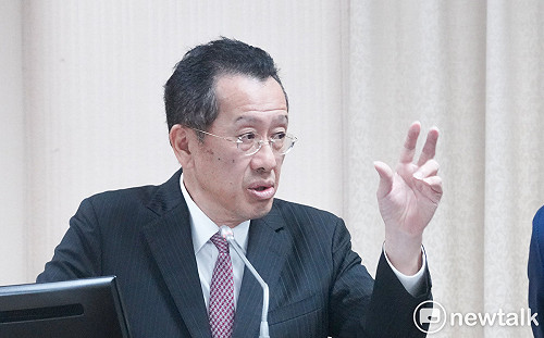 卓榮泰、顧立雄挺官兵救災：壓壞車不追責  國防部將依法補償