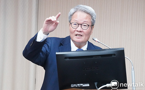  災後4月受災戶以帆布覆蓋屋頂？ 陳金德︰多是產權複雜或無人居住 