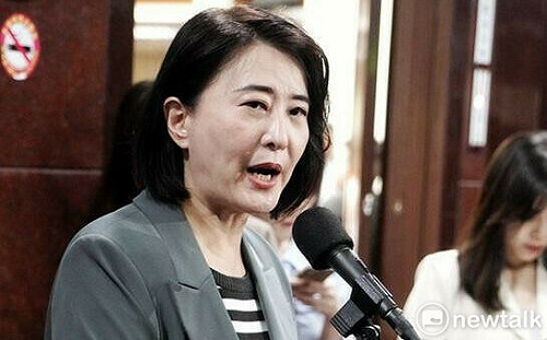 王鴻薇向35部會調罷團資料 文化人反擊：標案都上網 骯髒手段就是徹底的報復