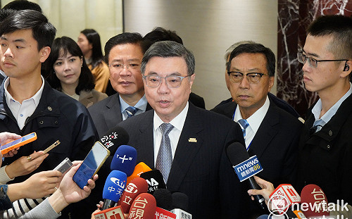 卓揆：立法院只要速審總預算和1.25兆韌性條例  其他都可以坐下來談