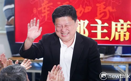 稱川普「大帝」面臨關稅挫敗  傅崐萁：台灣卻被民進黨晾在一旁 