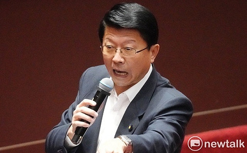 邀陳亭妃簽「選戰公約」 謝龍介一起承諾：不買票、不涉光電  