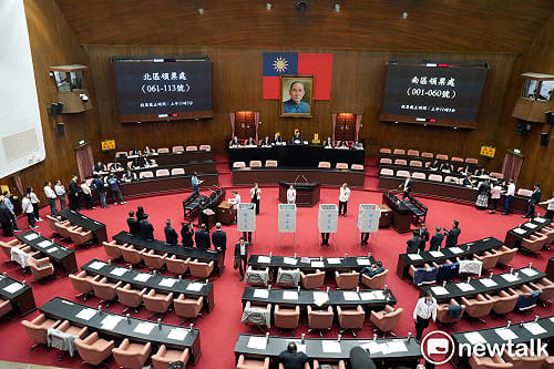 首例總統彈劾案闖關失敗、韓國瑜等4人沒投票 