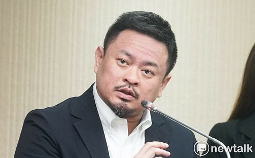 中國幫辦台胞證＝變中國人？莊瑞雄笑了：洪申翰不會因此變中國人