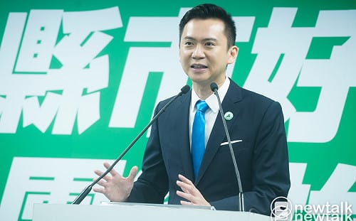 揭露從政初心 鄭朝方手持念珠：趙姆姆要我繼續照顧原鄉