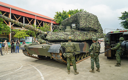 美軍媒解析「漢光42號」  大讚M1A2T反登陸韌性、機動分散