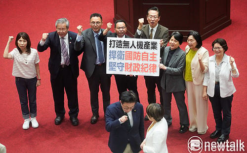 民眾黨不滿「藍版」無人機條例過關 范雲嗆：事後諸葛忙著維護立場