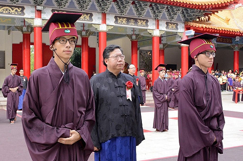 祭孔4生久候暈倒?  鄭文燦 : 有指示依時間進行不用等