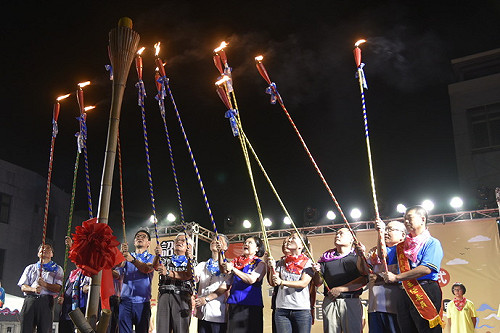 雲林詔安客家文化節開幕 火龍遊客庄祈福