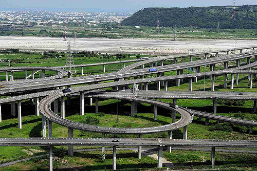 怕寵壞用路人? 連假國道給優惠賀陳旦要反省