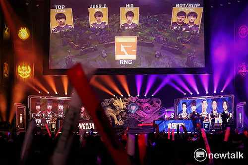 英雄聯盟世界賽》小組賽首戰 RNG奪開門紅