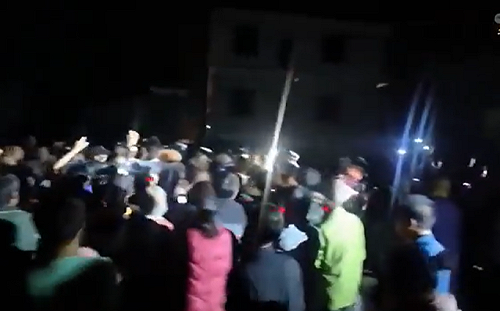 (影) 江西樂平數百村民維權衝突! 為土地遭盜賣與「副鎮長」對峙 引爆警方介入