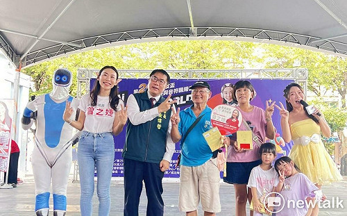 良友盃兒童繪畫畫出AI未來  議員曾之婕變身神力女超人