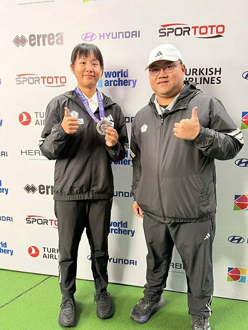 許芯慈射箭年終賽鍍銀　教練滿意愛徒穩定進步