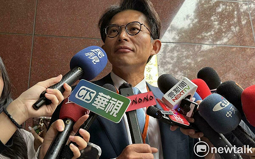 洪奇昌嗆告　黃國昌喊「歡迎」：把該還給國家的錢全吐出來 