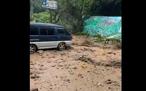 陽明山遇土石流險喪命！女PO社群平台引網友怒轟：「蔣」不聽