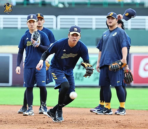 台灣大賽G4兄弟打序複製貼上 派最好投手羅戈先發