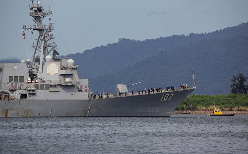 距委內瑞拉僅數十里 ! 美軍艦停靠千里達「演習」 川普下令施壓馬杜洛