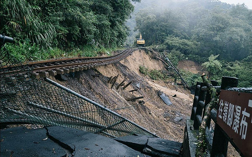 連日豪雨致平溪線災損！陳世凱：目標在明年過年前搶通