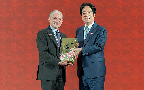 讚川普以哈停火重要成就!賴清德:台灣人視猶太人為榜樣、以「大衛戰歌利亞」抗威權