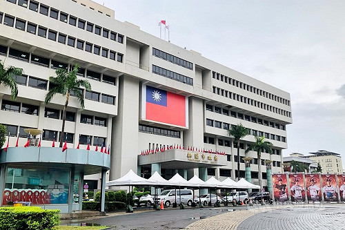 桃園市經發局人員疑收賄案　科長交保另3人聲押