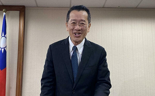 年底有10架完成組裝！顧立雄：明年應可看到F-16V戰機飛返台灣　