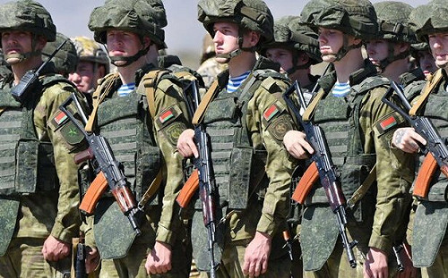 (影) 假維和真入侵？白俄宣稱可派兵烏克蘭維安 網諷 : 盧卡申科想跳船