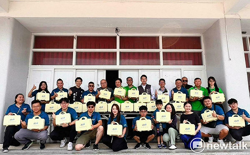 永康青商攜手議員團隊捐贈文具禮盒 「永康築夢．筆動希望」感動登場