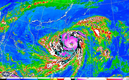 「鳳凰」將成為強颱！氣象署最快明天發海警  風雨時程一圖看