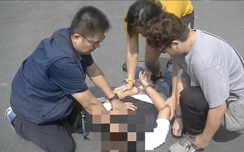 花蓮通緝犯持刀襲警 搶車逃逸！藏2天終落網 移送花蓮地檢署