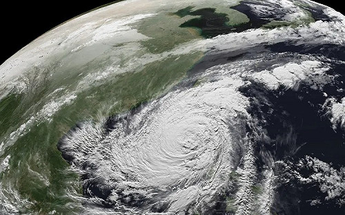 中度颱風鳳凰轉彎要來了！ 估週三晚間登陸、5縣市侵襲率超過90%