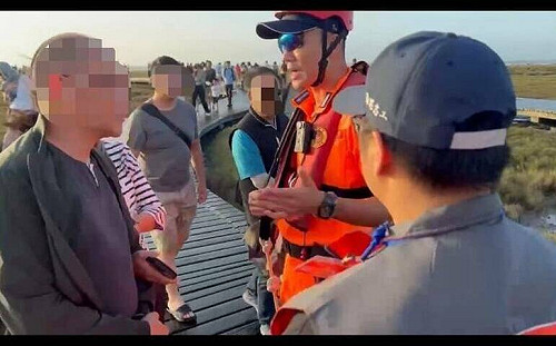 鳳凰颱風來襲！海巡署提醒民眾乖乖在家 切勿停留觀浪