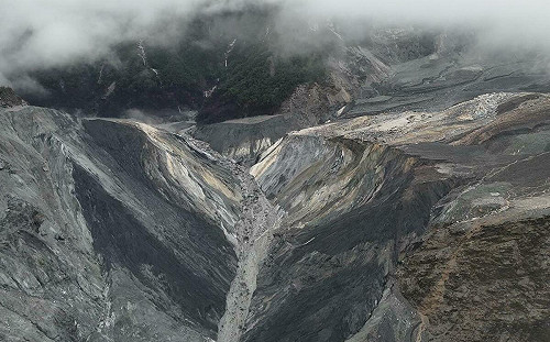 馬太鞍堰塞湖穩定溢流中！37小時水位下降9.3公尺   空拍圖曝光