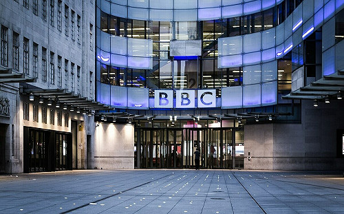 誤導性剪輯惹議   BBC向川普道歉但拒絕賠償 