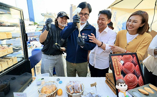 「城市嶼浪」萬人擠爆高流！  青創攤車輔導成果登場