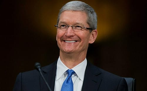 iPhone需求「驚人」、蘋果營收大增16%  激勵股價盤後走揚 但庫克坦言擔憂一件事