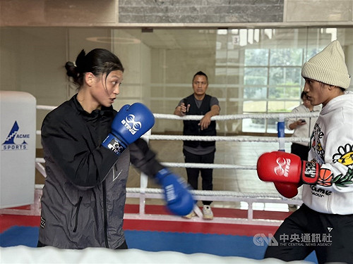 吳詩儀輕鬆解決韓國對手　WB盃拳擊年終總決賽爭金