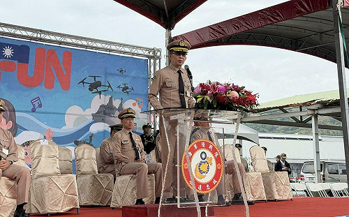 (影) 海軍營區22日開放 鼓號樂隊、陸戰隊莒拳隊動態操演展雄風