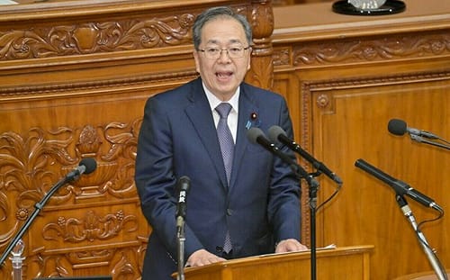 日本大選》除了自民黨壓到性大勝外  「這黨」靠「中道」借殼上市成另類贏家 