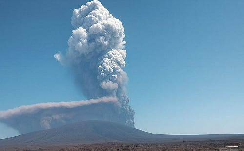 (影)衣索比亞火山1萬年來首次噴發 ! 火山灰影響遠及印度航班