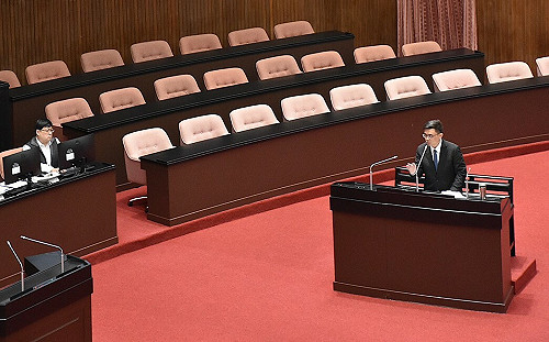 賴瑞隆主張實施「差別電價」   卓榮泰允一個月提出研議報告