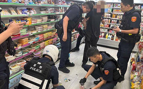 無業德籍男搶劫超商、超市！肚子餓鋌而走險  檢方依攜帶兇器強盜罪起訴